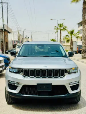 Used Jeep Grand Cherokee in Hebron