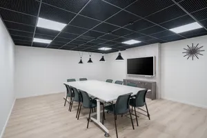 Move into ready-to-use open plan office space for 10 persons in Muscat, Roola District