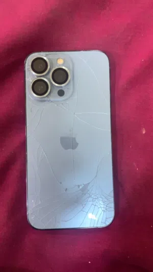 Apple iPhone 13 Pro 256 GB in Southern Governorate