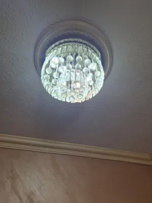 5 ثريات اضاءة, 2 الكبار، 3 الصغار