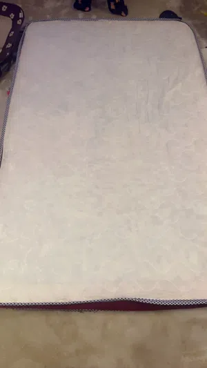 مراتب سرير مستعمل 3 اشهر فقط