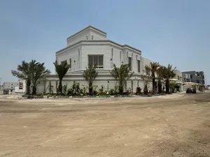 5 Bedrooms . More than 6 bathrooms . 11 m20