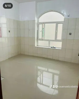 250 m2 4 Bedrooms Apartments for Rent in Sana'a Bayt Baws