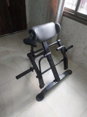 أجهزة مختلفة للنوادي الرياضية