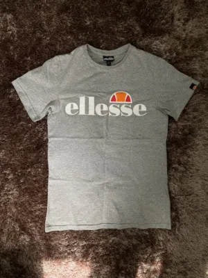 Ellesse SL Prado T-shirt GREY. Xs/S