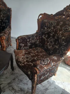 طقم كنب بحاله ممتازه