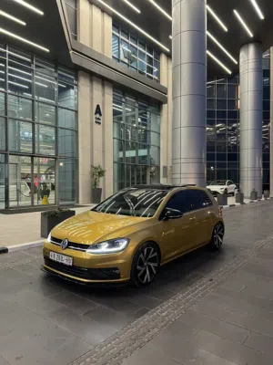 Used Volkswagen Golf in Nablus