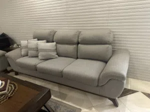 غرفة ضيوف كاملة طقم كنب + سفرة بحالة جيدة جداً