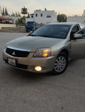 متسوبيشي جالنت موديل 2009 بحال الوكاله ومالك اول من الوكاله