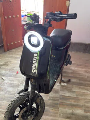 دراجة كهربائية ( سكوتر كهربائي) Chenxian 009