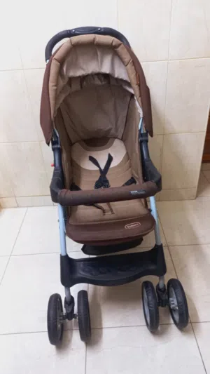 مستلزمات اطفال (عرباي-كار سيت-كوت بيبي-بانيو) شركة جونيورز