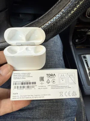 AirPods 4 noise cancellation only charging box