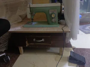 ماكينه خياطه شغاله العنوان البصره الزبير منطقه حي الخطوه قرب مستوصف الخطوه الرقم السعر 120 الف