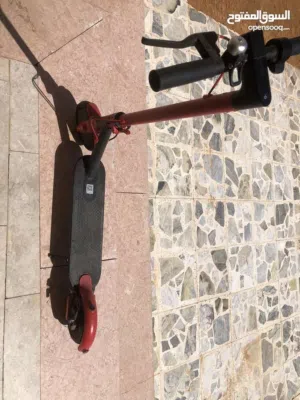 سكوتر للتبديل بي بلايستشن 4  سكوتر كهربائي شبح جديد مستعمل شويه بشحن اموره تمام سرعته 50 كيلو