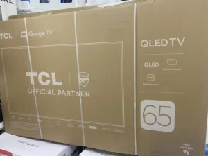 شاشة tcl اصلية شاريها وقاعدة مسكرة