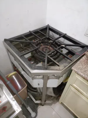 للبيع اغراض مطعم بحاله ممتازه