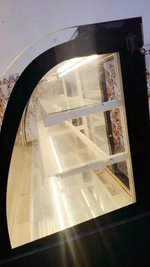 براد كيك مستطيل حجم وسط مستعمل قليل  نضافه 90