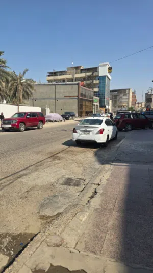 بنايه ركن للبيع تجاري حي عمان