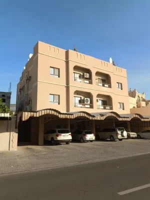 للبيع بناية في عراد