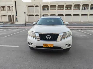 Used Nissan Pathfinder in Muscat