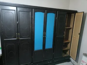 خزانة قديمة