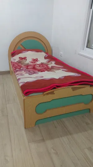 غرفة نوم شبابية وماستر