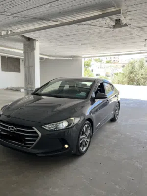 Used Hyundai Avante in Amman