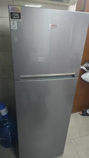 ثلاجة بيكو بحالة الزيرو مستخدمة 5 شهور