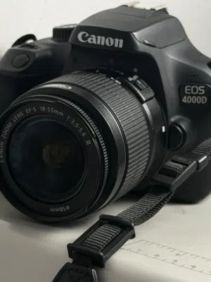 Canon EOS 4000D