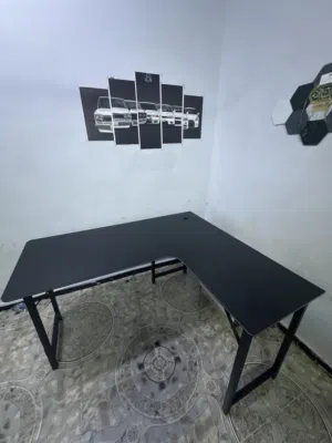 طاولة جيمنج فل كاربون فايبر