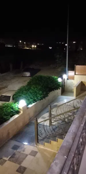 200 m2 3 Bedrooms Townhouse for Sale in Amman Abu Alanda