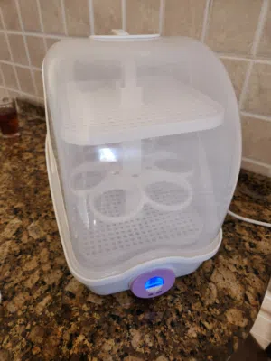 معقمة رضاعات الحليب للأطفال Chicco bottle sterilizer