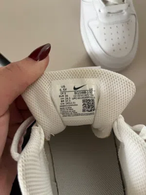 بوت NIKE  غير مستعمل
