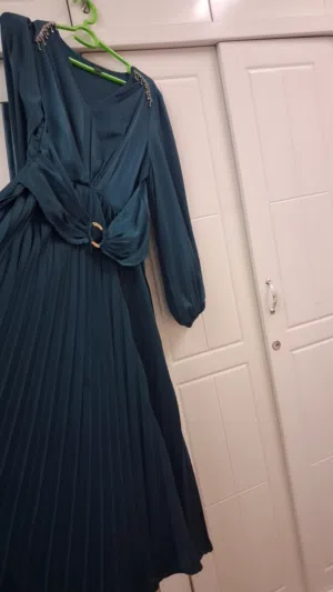 فستان بسيط وناعم