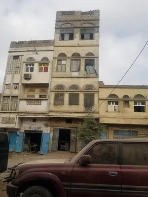 More than 6 bedrooms . 4 Bathrooms . 20 m21