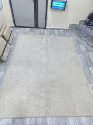 سجادة (موكيت) شاجي ناعم قياس 2×3 متر - لون كريمي نظيفة جداً