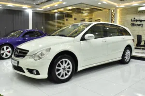 Mercedes Benz R350 ( 2009 Model ) in White Color GCC Specs