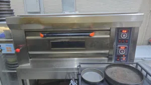 PIZZA OVEN