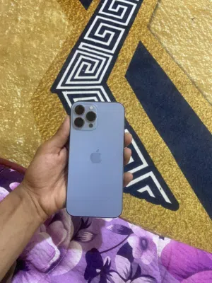 13برو ماكس للبيع 600