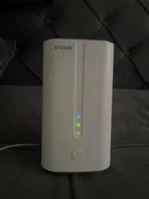 Router Supports All SIM D-Link Wireless Router 5G راوتر دي-لينك D-Link لاسلكي (يدعم 5G/4G) للبيع