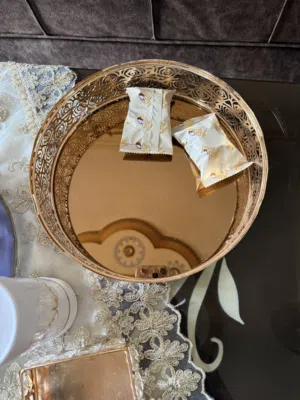 مضيفه كعه ذهبي