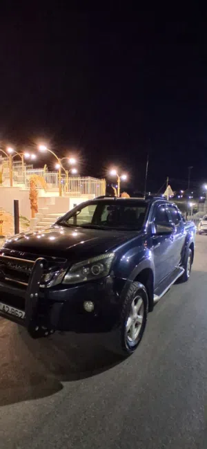 Used Isuzu D-Max in Amman