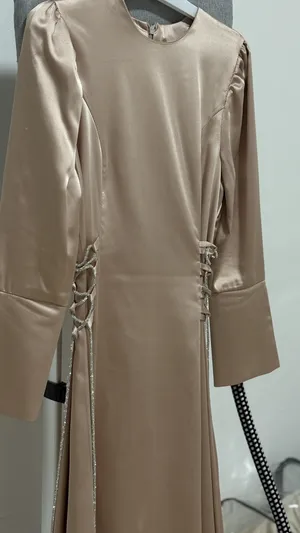 ‏فساتين طويلة ‏.‏ S ‏.‏ أخرى ‏.‏ مستعمل‏1