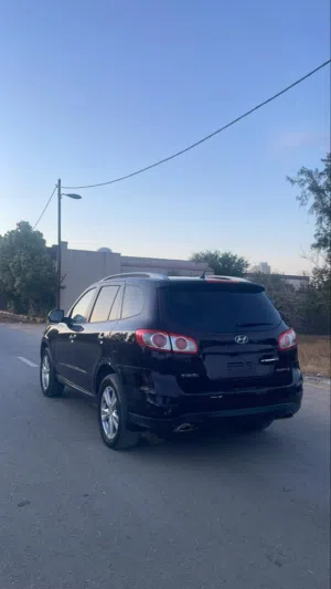 New Hyundai Santa Fe in Tripoli