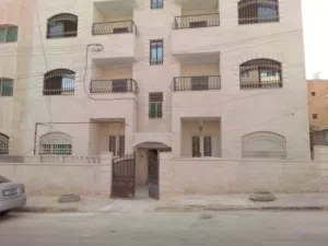 150 m2 3 Bedrooms Apartments for Sale in Zarqa Hay Ramzi