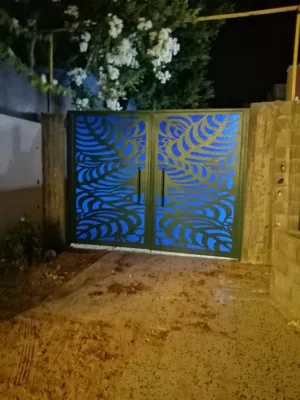 السلام عليكم بلاستك الابواب بديل الزجاج