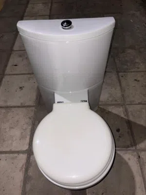 متوفر مراحيض