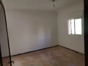 82 m2 4 Bedrooms Apartments for Sale in Irbid University Street