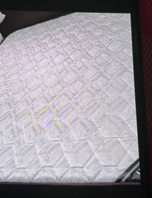 للبيع بداعي السفر فرشة