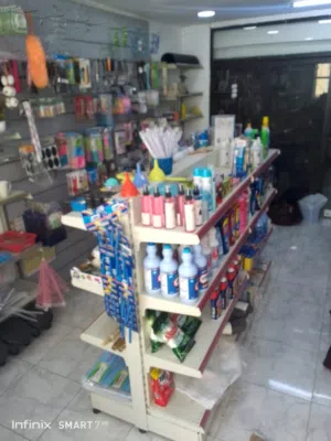 ديكور رفوف وسطية شبك خلويات و ستاتد خشب تعليق جهتين متحرك